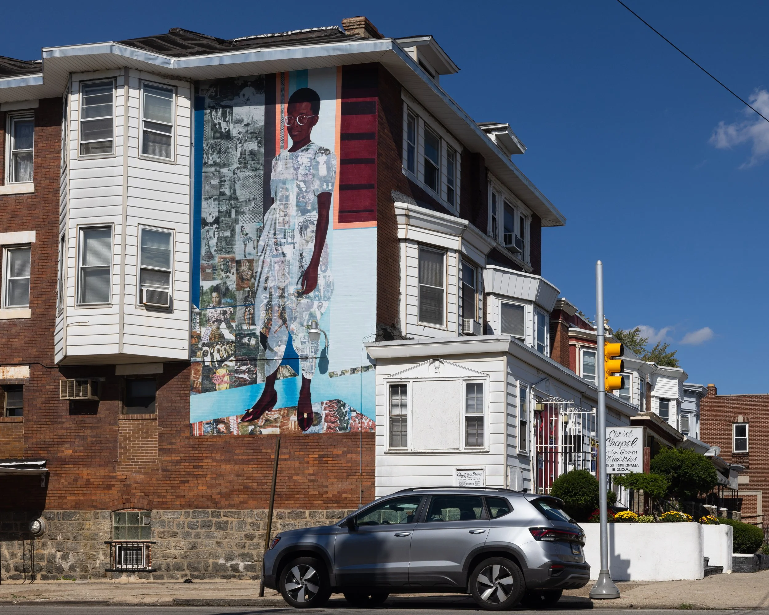アート・デザイン・音楽 NATIONAL CHARACTERISTICS IN DESIGN Mural Arts/PMA, 2025 — Njideka Akunyili Crosby